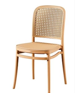 Cadeira em plástico rattan modelo HERMINIA