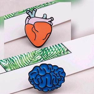 Kit Presente Broches Razão e Emoção Coração e Cérebro