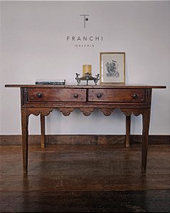 Mesa de Apoio c/ Saia Frontal e 2 Gavetas, Séc. XIX - 73x138cm (L x C)