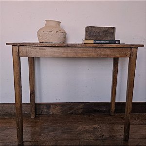 Mesa de Apoio Antiga em Madeira, Início do Séc. XX - 50x80cm (L x C)