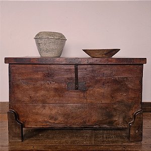 Baú de Grãos em Madeira, MG, Década de 40 - 112x64cm (L x P)