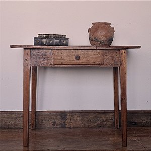 Mesa de Apoio c/ Gaveta e Pés Curvos, Anos 50 - 77x40cm (L x P)