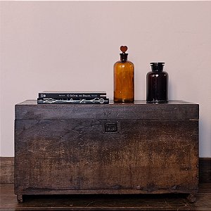 Arca de Viagem em Madeira Maciça com Inicial - 79x38cm (L x P)