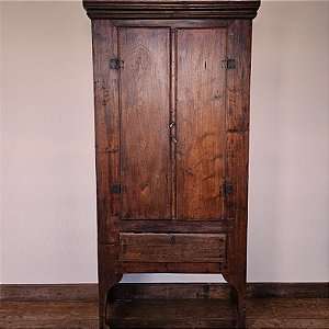 Armário Louceiro, Século XIX - 110x41x224cm