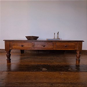 Mesa de Centro em Pinho de Riga, 6 Gavetas, Déc. 30 - 166x93cm (L x C)