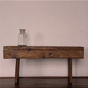 Banqueta Antiga em Madeira com Pés Bandeirinha - 72x22x34cm