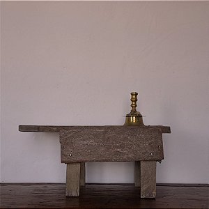 Banquinho Antigo de Casas de Produção de Farinha, Séc. XX - 60x35x27cm