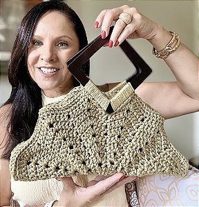 BOLSA STELA NA COR DOURADO