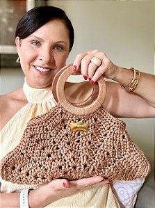 BOLSA STELA NA COR CASTANHO