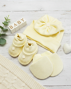Kit Presente Bebê 3 Pçs Touca Luva Sapatinho Bebê Tricot 1005