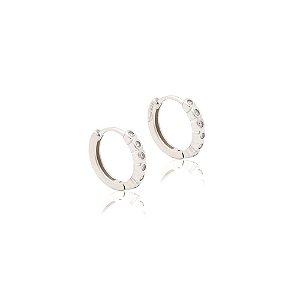 Brinco argolinha em prata 925 com zircônias brancas