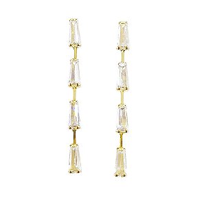 Brinco longo em banho de ouro 18k com palitinhos em zircônias cristais