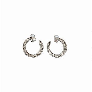 Brinco inspiração argola prego banhada em ródio branco cravejada de zircônias
