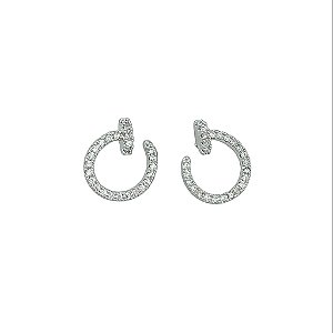 Brinco argola prego banhada em ródio branco cravejada de zircônias