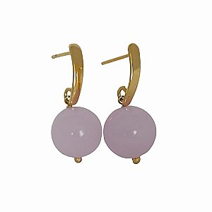 Brinco banhado em ouro 18k com detalhe liso e jade fúcsia