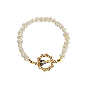 Pulseira de pérolas cultivadas com nossa senhora cravejada de zircônias em banho de ouro 18k