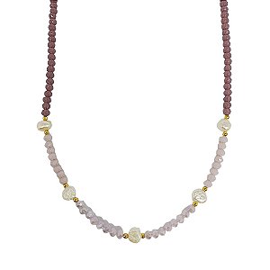 Choker de cristais naturais em tons de lilás com pérola barroca bolinhas e detalhes em banho de ouro 18k