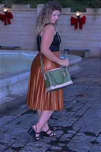 Bolsa bau = Couro Legítimo
