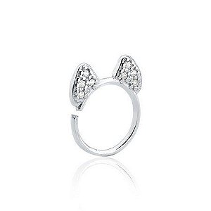 Piercing Gatinho Cravejado (daith e hélix)