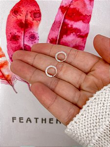 Piercing Daith Cravejado