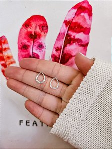 Brinco Gota Vazada Luxo