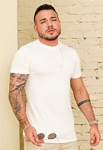 Camiseta Gola Média Off White