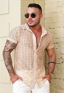 Camisa Vazada Laise Dourada