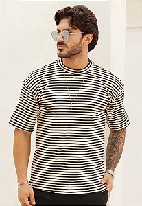 Camiseta Oversized Listrada