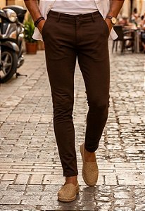 Calça Alfaiataria Sarja Marrom Café