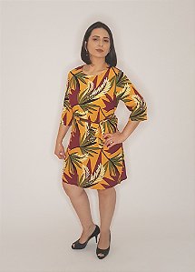 Vestido em viscose estampado manga 3/4 com cinto