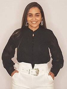Camisa em musseline e renda guipir manga longa com botões no punho