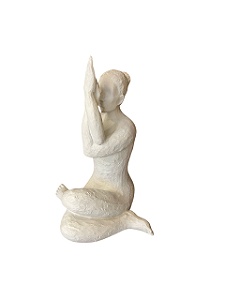 ESCULTURA YOGA EM POLIRRESINA