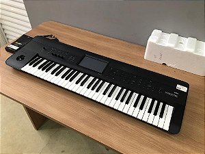 Teclado Korg Workstation Krome 61 (NOVO...nunca usado)