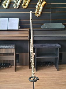 FLAUTA TRANSVERSAL YAMAHA YFL-23 NIQUEL (SEMINOVA) PARCELAMOS EM ATE 10X S/ JUROS #111319