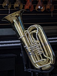 Tuba Cerveny CBB-681 Laqueado 5/4 Seminovo #20285