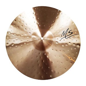 りお 113036897b9418cf7b9.jpg