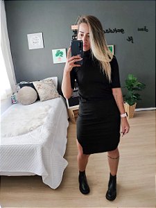 Vestido MIDI gola alta