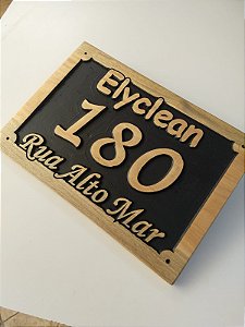 Número Residencial Personalizado em Madeira - 40 x 28 cm