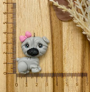 BISCUIT PUG CINZA LAÇO ROSA