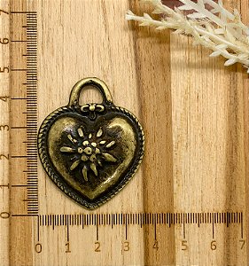PINGENTE METAL CORAÇÃO EDELWEISS OURO VELHO