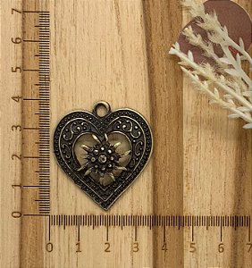 PINGENTE METAL CORAÇÃO  EDELWEISS ALTO RELEVO OURO VELHO