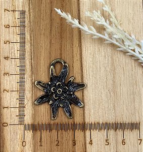 PINGENTE METAL EDELWEISS OURO VELHO