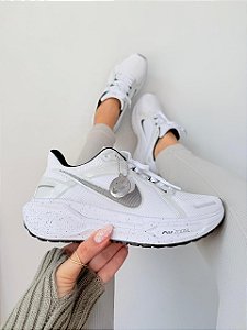Tênis Pegasus Branco