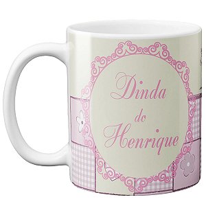 Caneca dinda personalizada com o nome da criança presente