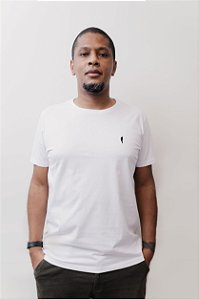 CAMISETA BÁSICA BRANCA