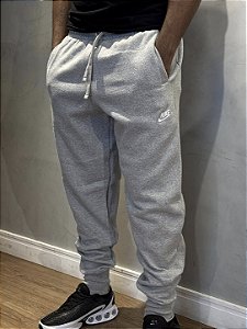 CALÇA NIKE CLUB CINZA MOLETOM