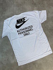 CAMISA NIKE AUTHORIZED BRANCA