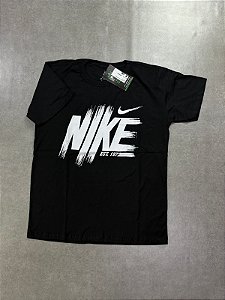 CAMISETA NIKE SB PRETA 1972