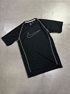 CAMISA NIKE PRO DRY FIT PRETO 2025
