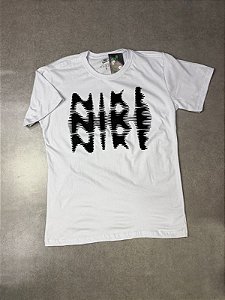 CAMISA NIKE UV HYVERSE BRANCA